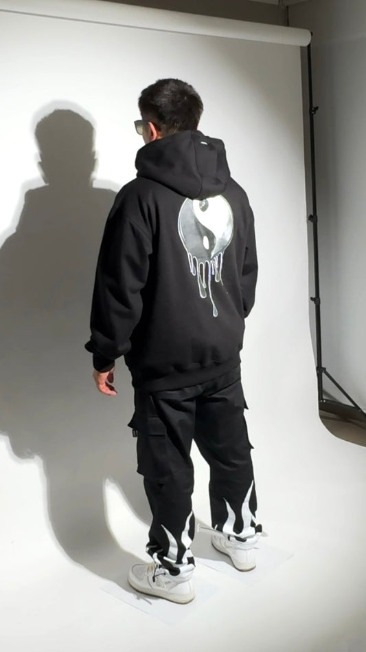 Polerón ZEN897 Yin-Yang Drip Negro – DROP 11:11