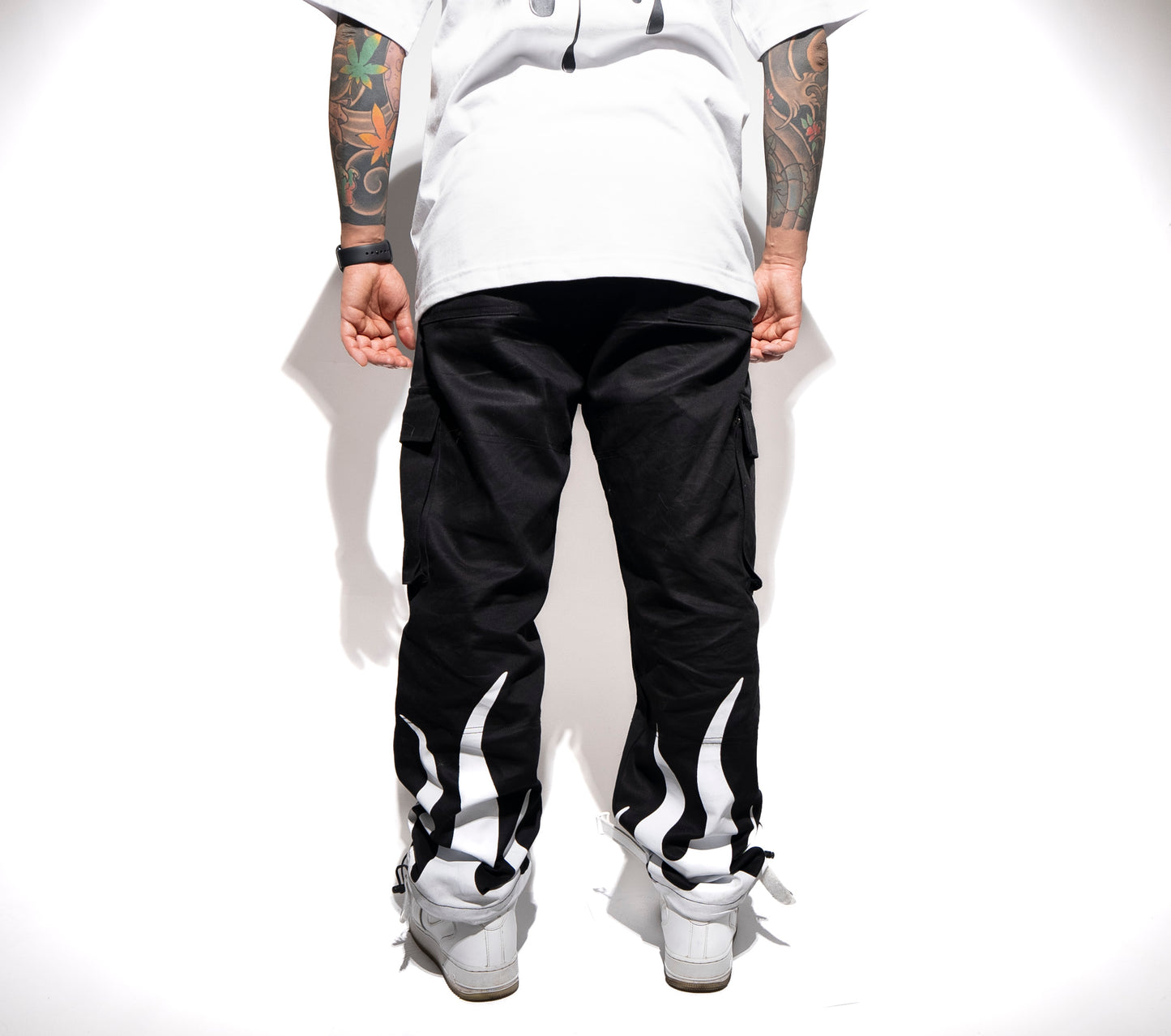 Pantalón Cargo Inferno – Estilo que enciende las calles