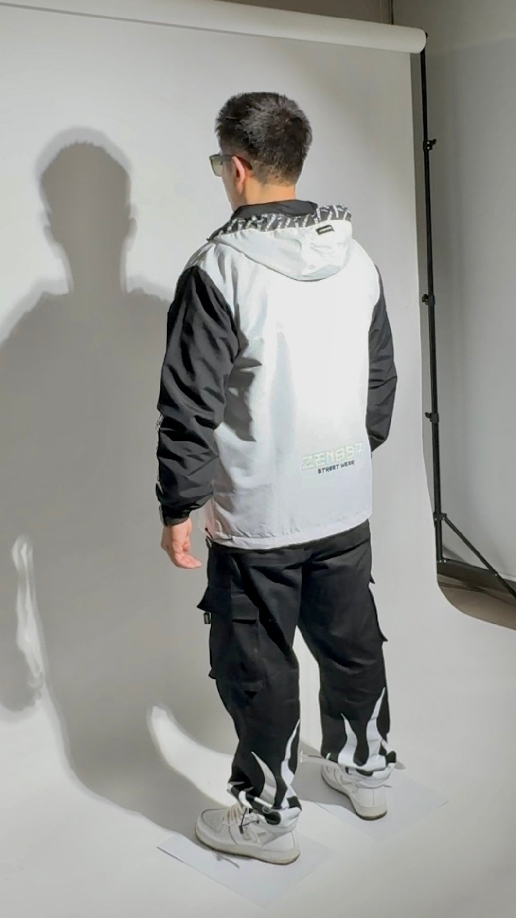 Cortaviento ZEN897 Contrast Black & White – DROP 11:11