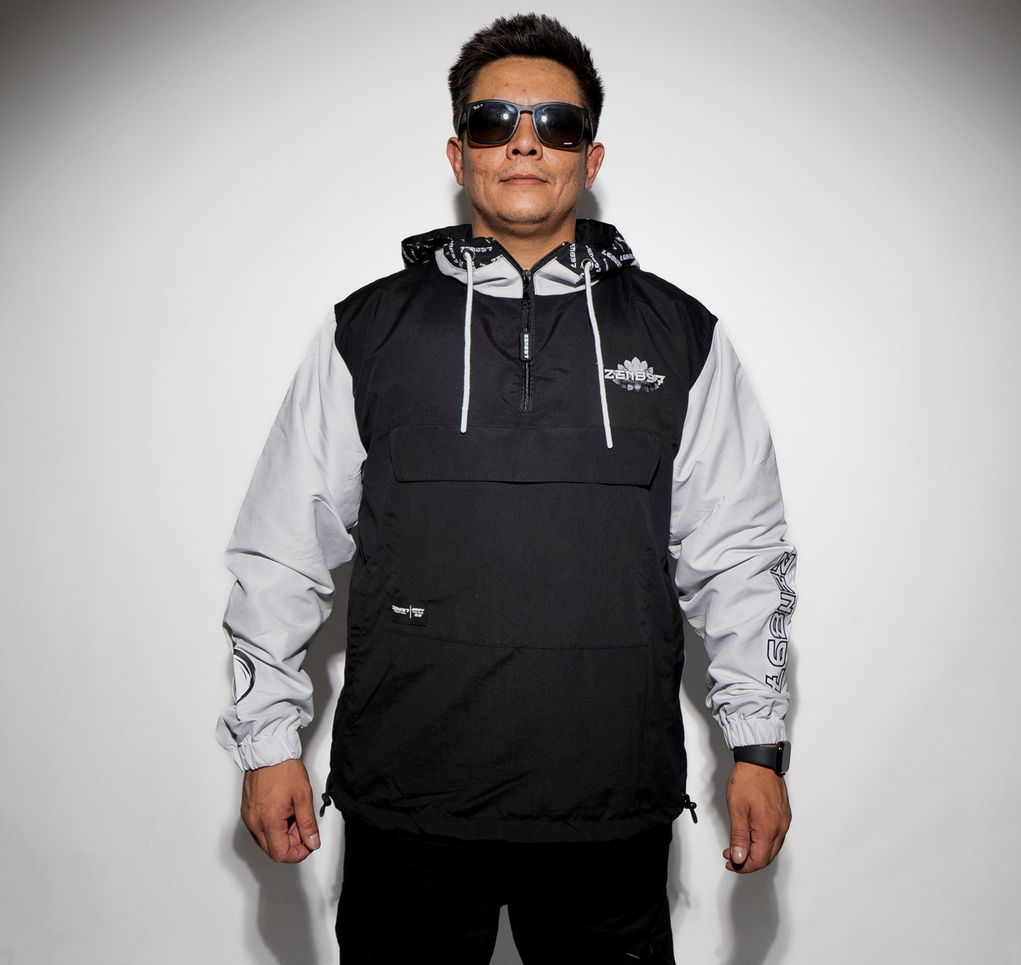 Cortaviento Yin-Yang Black & White – ZEN897 DROP 11:11