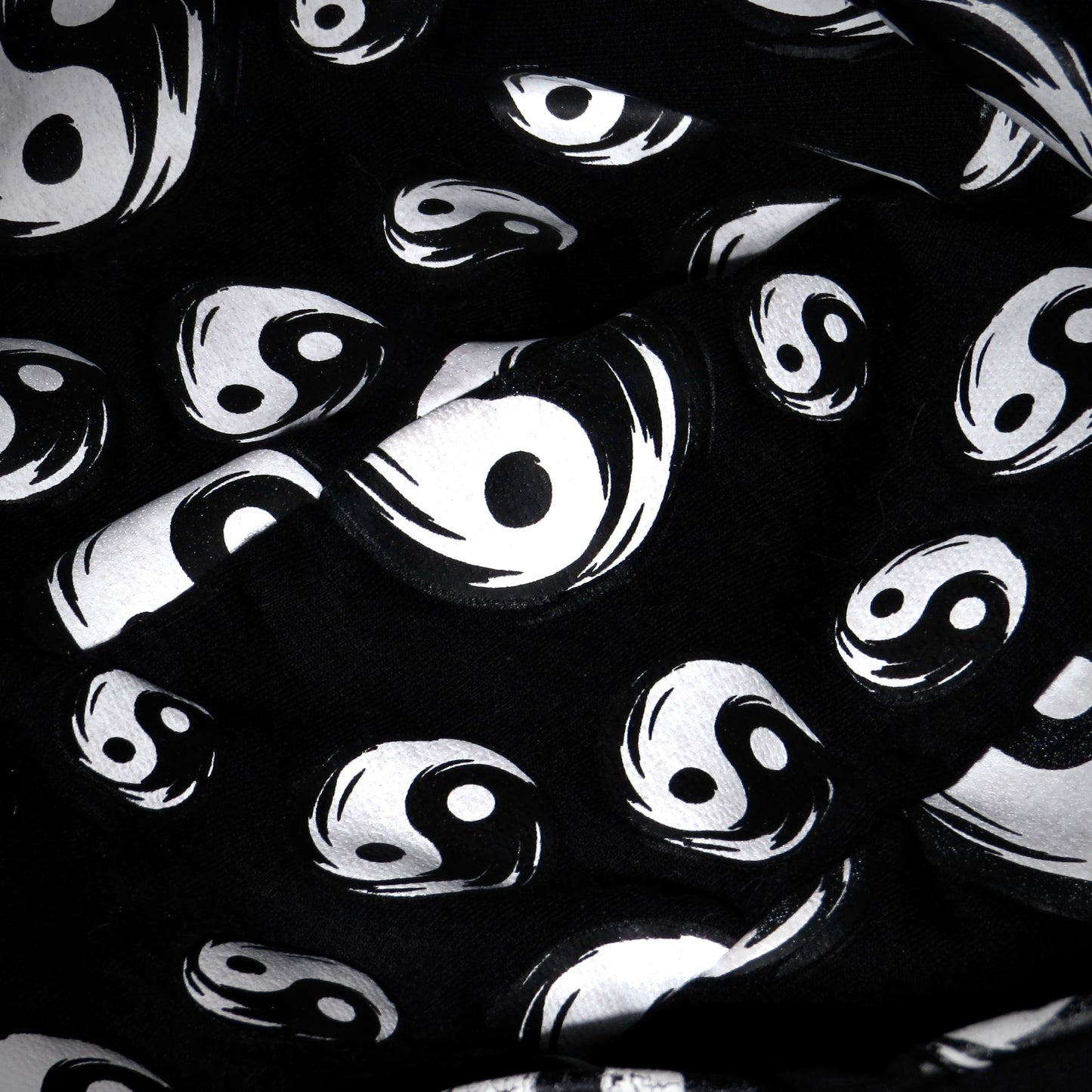 Polerón ZEN897 Yin-Yang Drip Negro – DROP 11:11