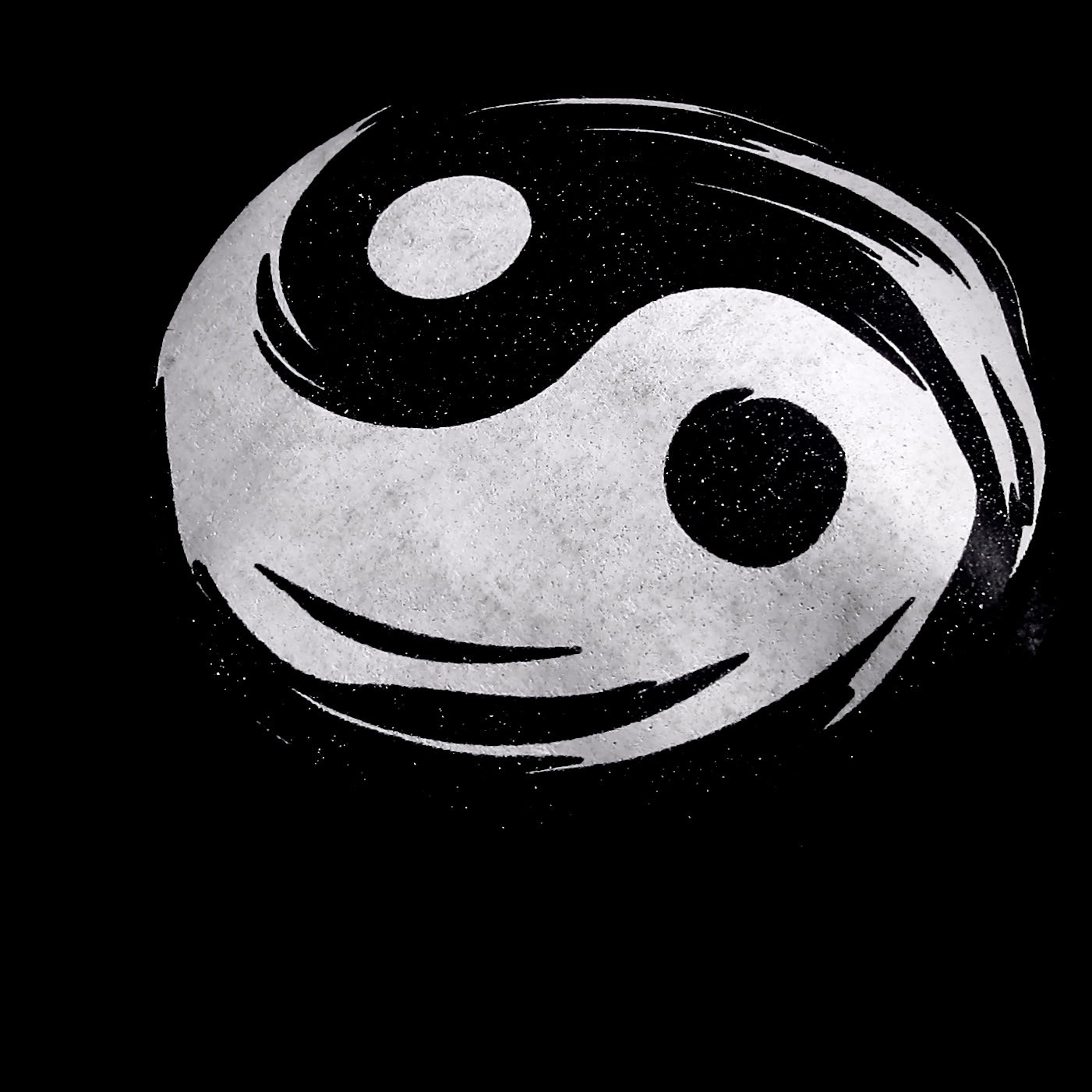 Polerón ZEN897 Yin-Yang Drip Negro – DROP 11:11