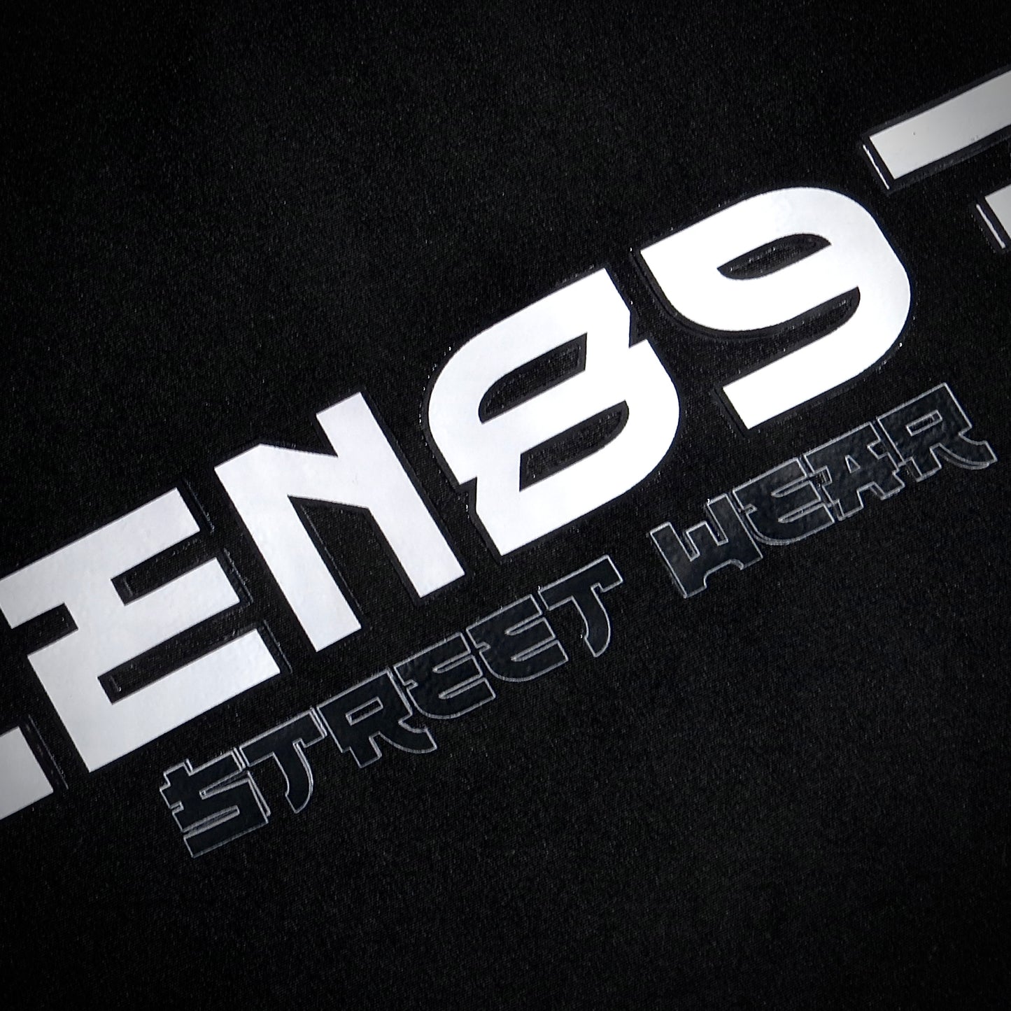 Cortaviento Yin-Yang Black & White – ZEN897 DROP 11:11