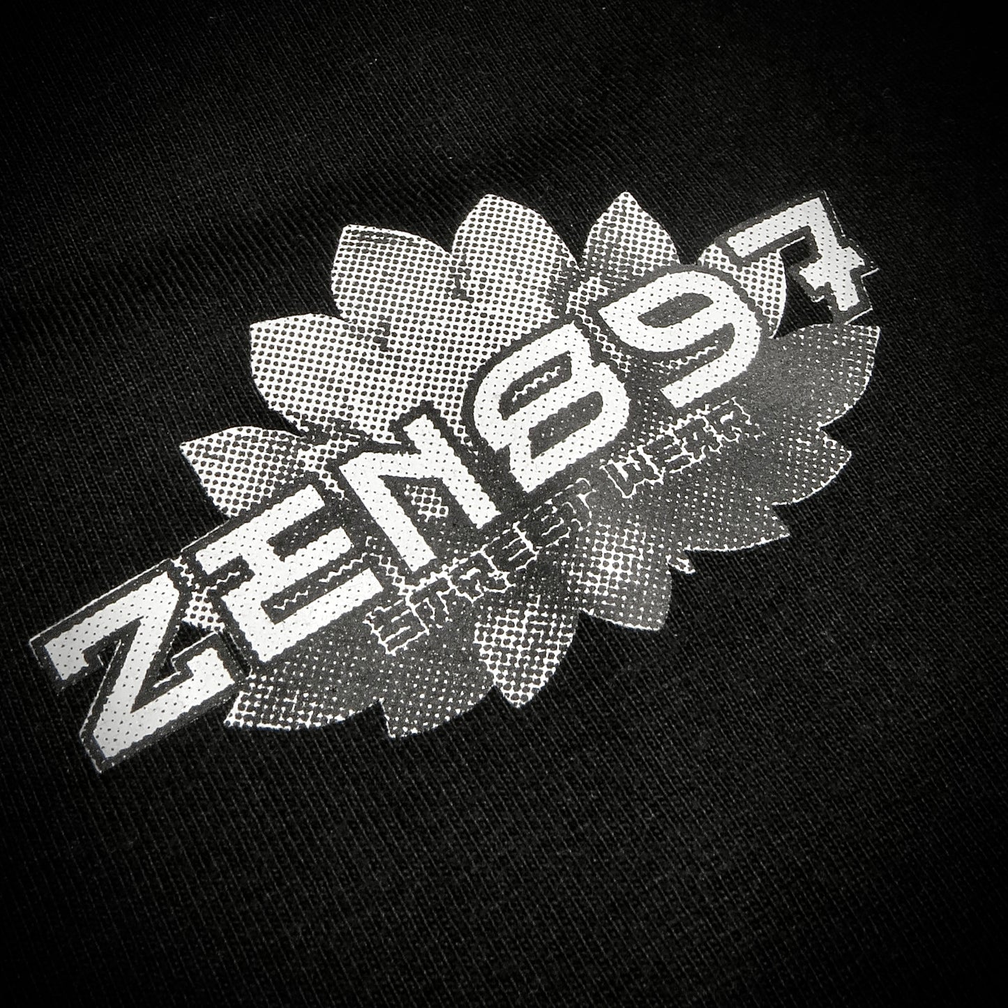 Polera ZEN897 “Yin-Yang Drip” Negra – DROP 11:11